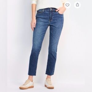 Straight Leg Women's Jeans in Dark Blue - Classic Everyday Denim